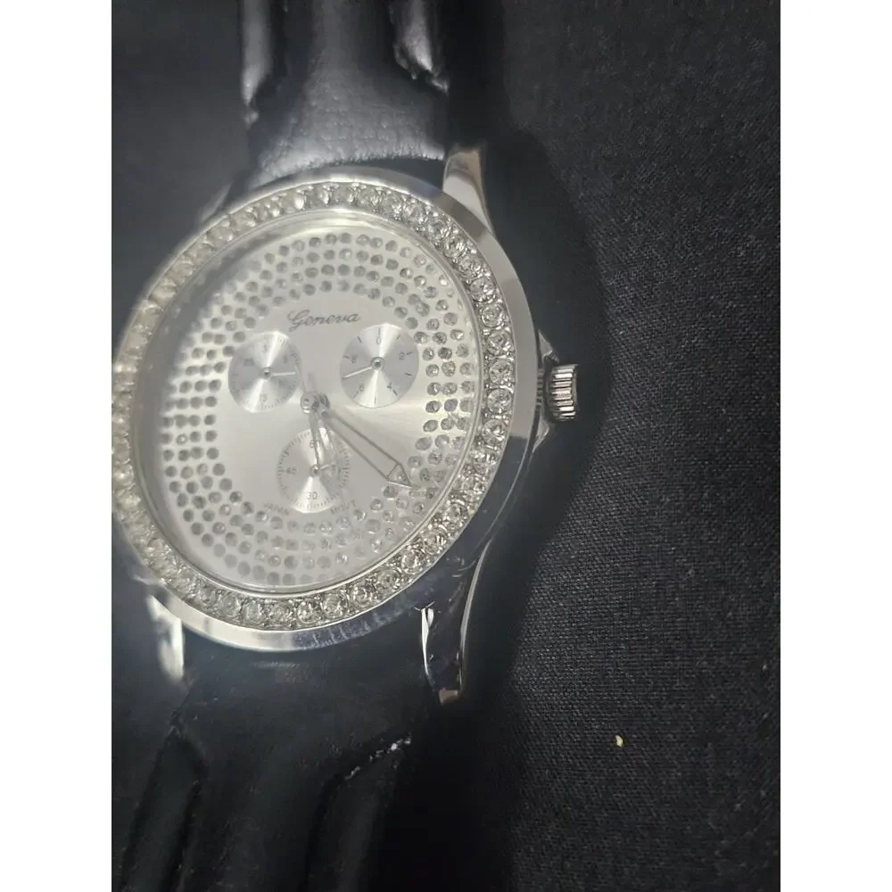 44.5mm silver crystal bezel Fashion Analog Quartz watch w/faux Leather Band